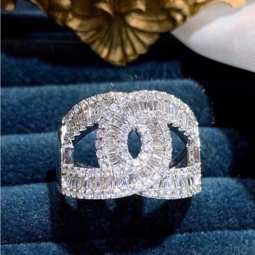 Cocktail ring